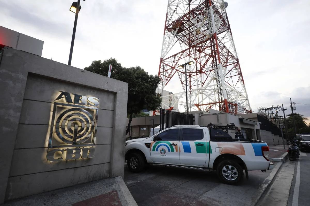 ABS-CBN Calls for Public Support Amid Lopez Family Dispute