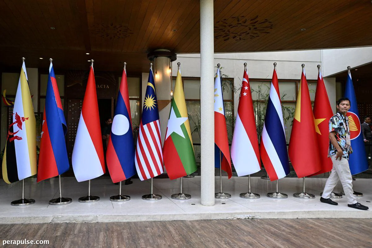 ASEAN's Top Diplomats Meet in Manila Amid Heightened US-Iran Tensions
