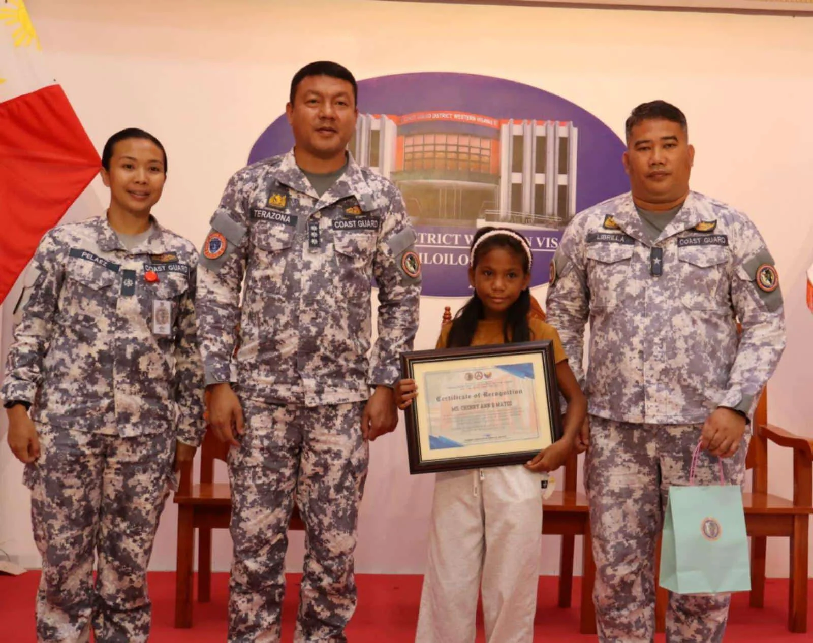 Brave 12-Year-Old Swims 6 km to Rescue Family After Boat Capsizes