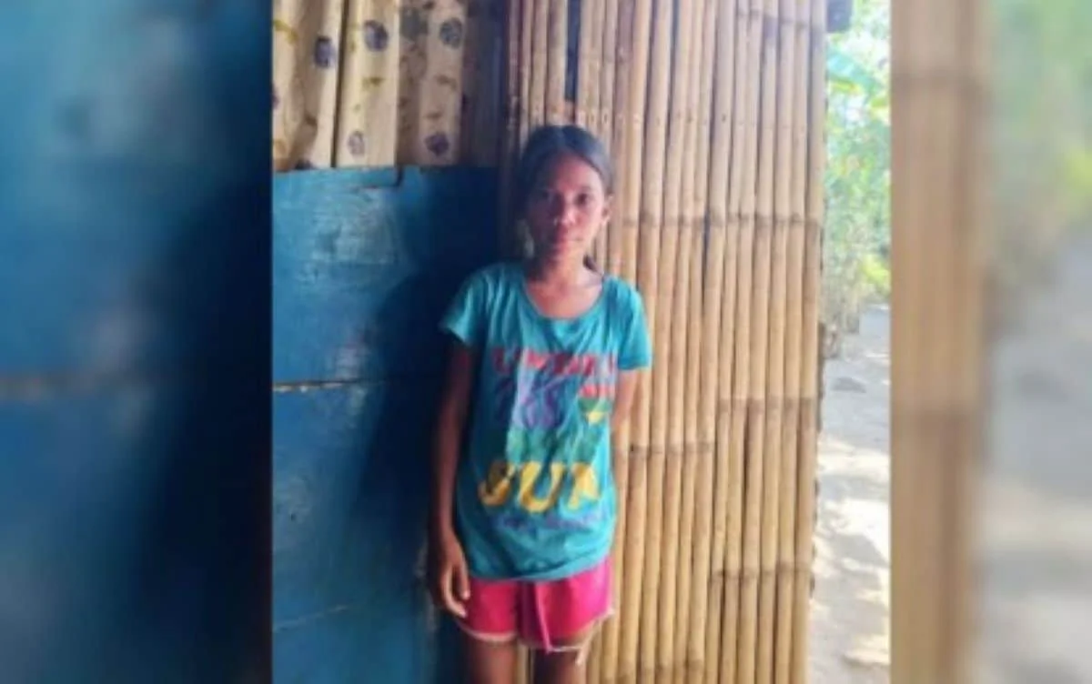 Matapang na Batang Babae, Lumangoy ng Ilang Oras para Iligtas ang mga Pasahero mula sa Nabasag na Bangka sa Antique
