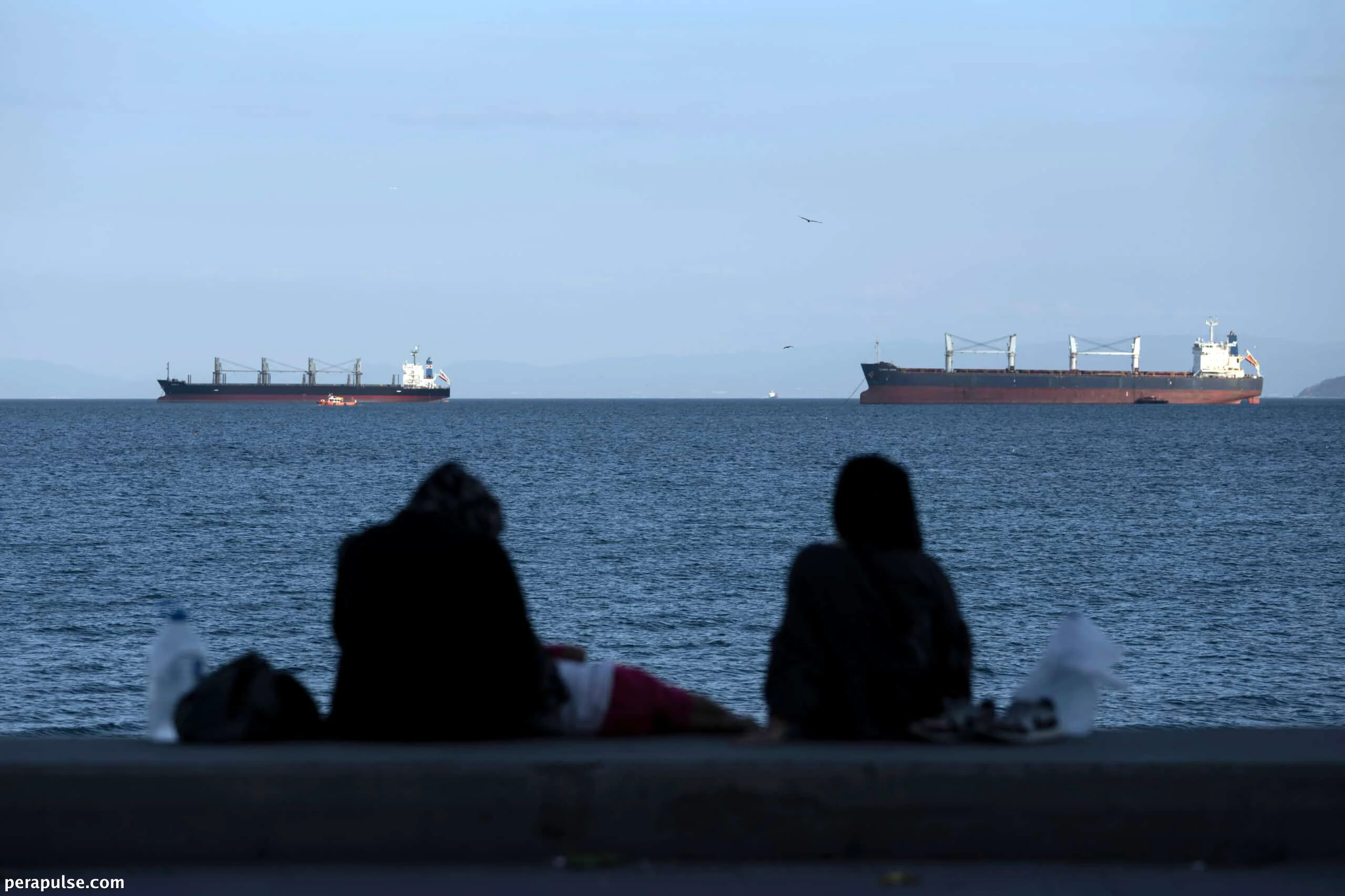 Lumulubog na Cargo Ship sa Istanbul, 10 Crew Members Nawawala