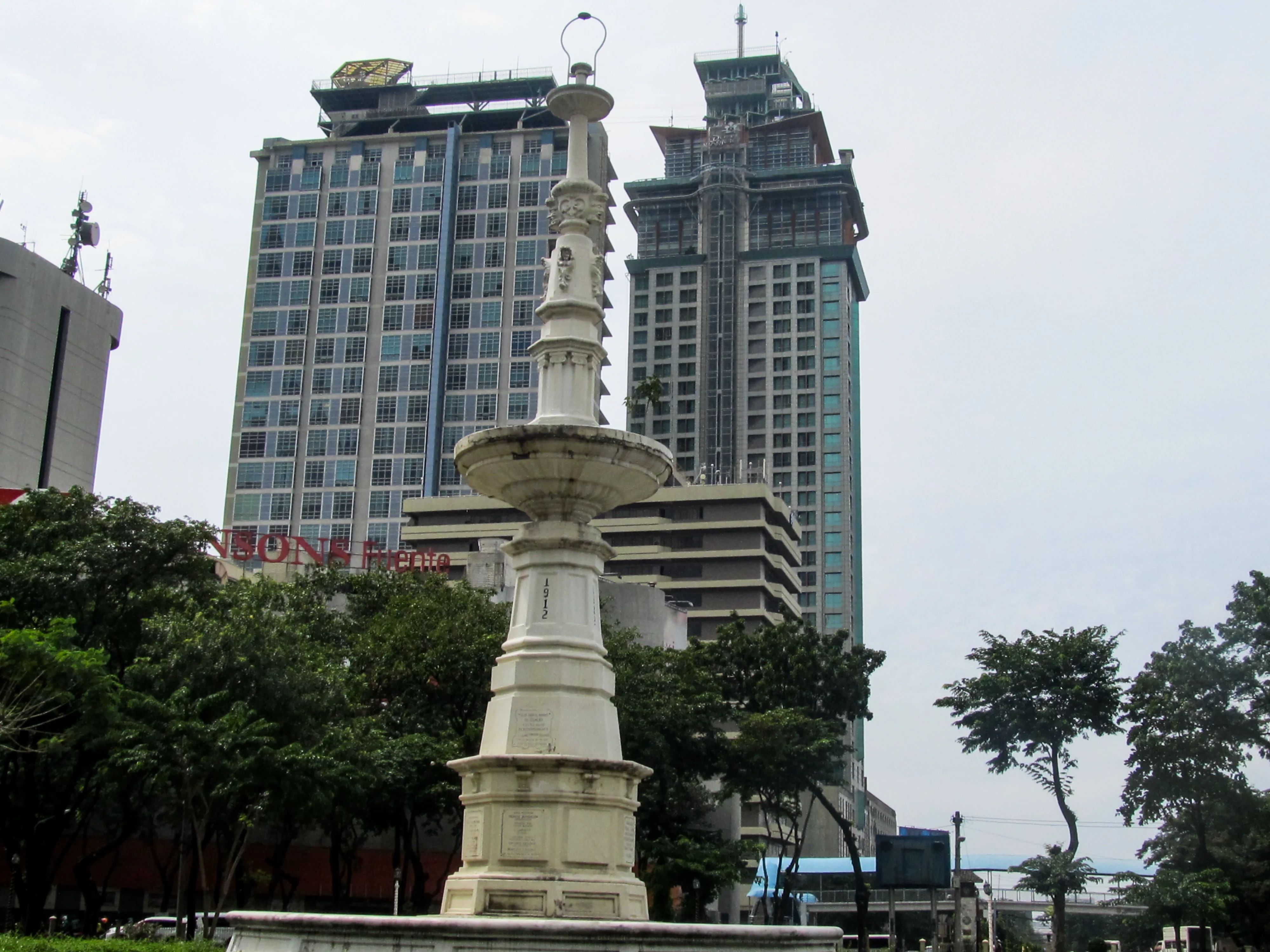 Cebu City Nagtatakdang Magkaroon ng Green Revamp para sa Fuente Osmeña Circle