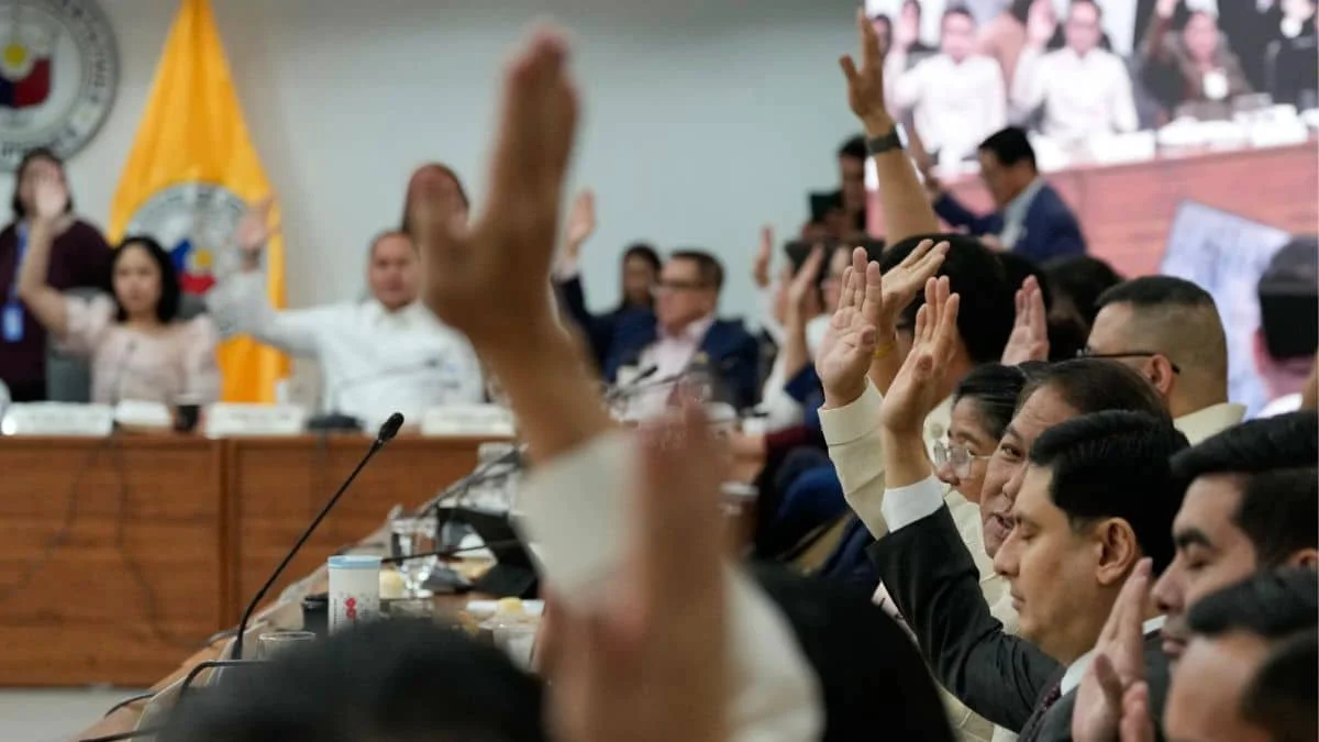 Cebu Lawmakers Reject Impeachment of VP Sara Duterte Amid Controversy