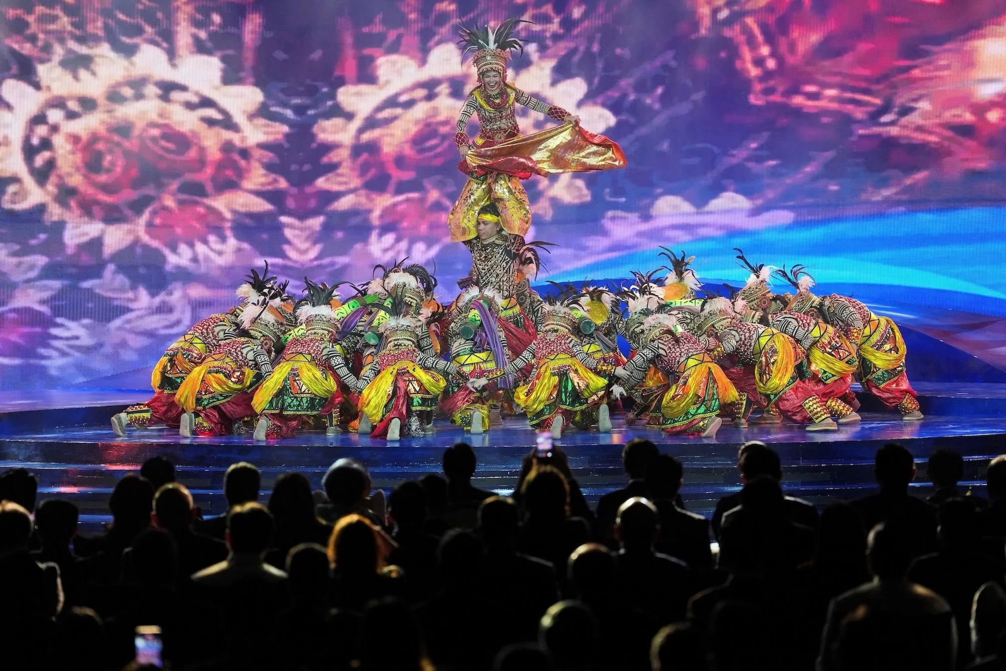 Cebuano Artists Dazzle at Opening of 48th ASEAN Summit