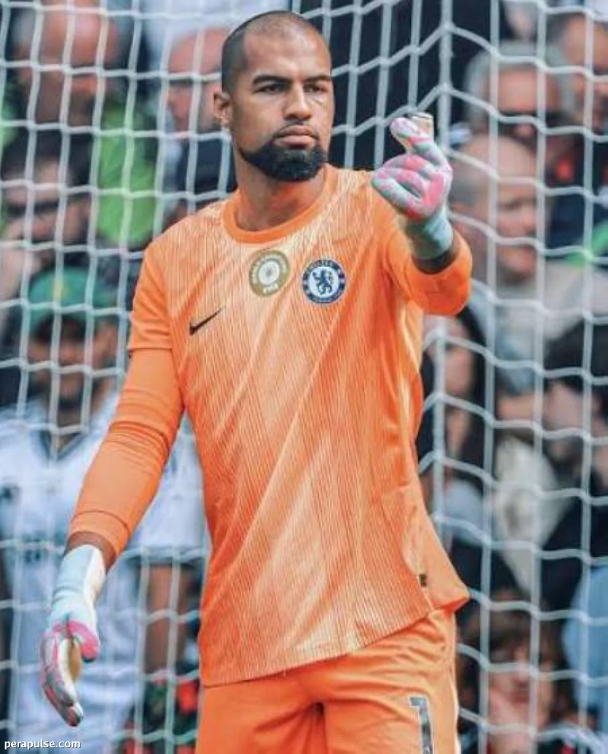 Chelsea 'keeper Sanchez secures loan move to Como as deadline approaches