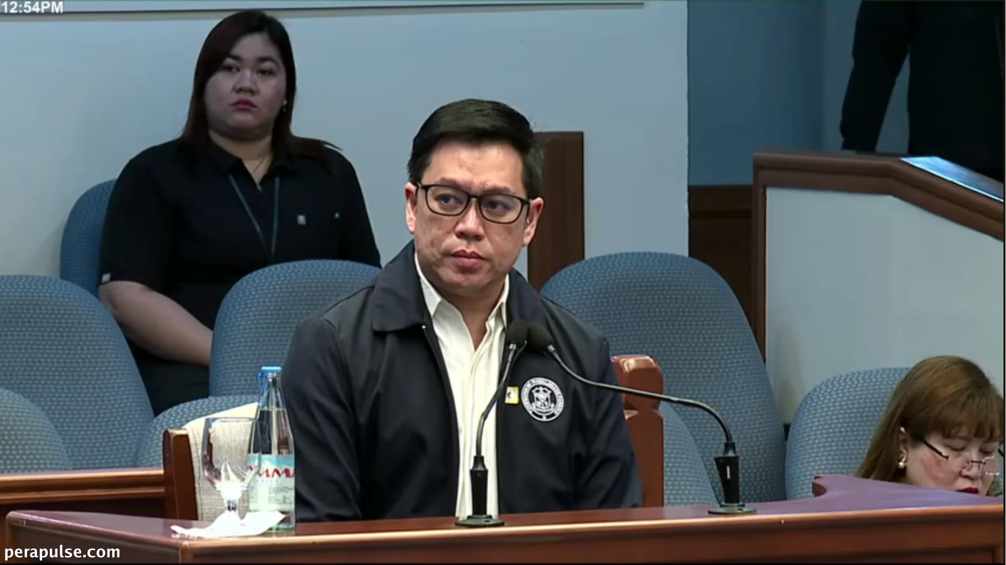 Mga Alegasyon ng Pagsasamantala sa Pondo ng Kumpidensyal na Pumapalibot sa mga Pagbili ng mga Impormasyon ng OVP