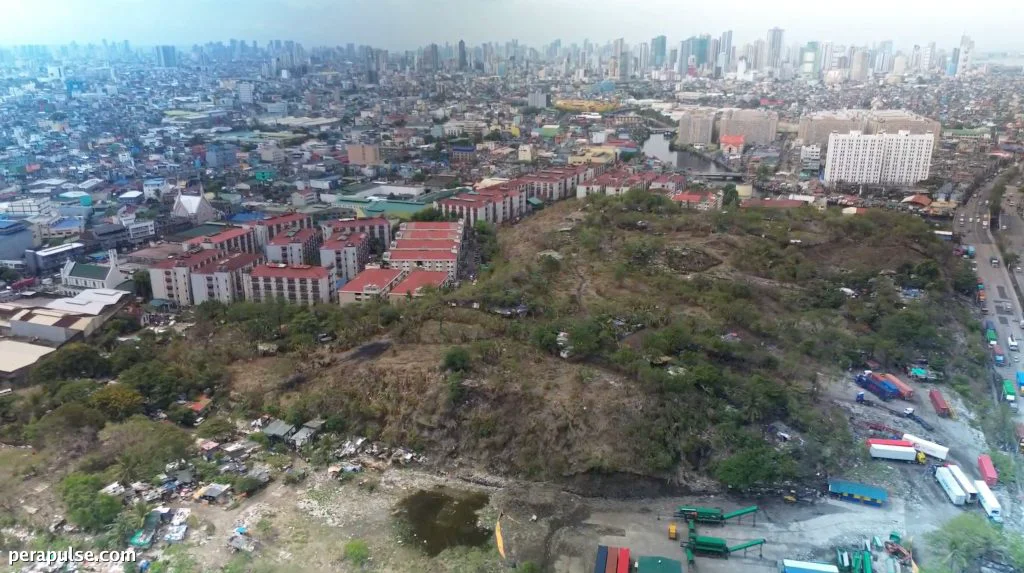 [DOCUMENTARY] Smokey Mountain: May buhay sa basura