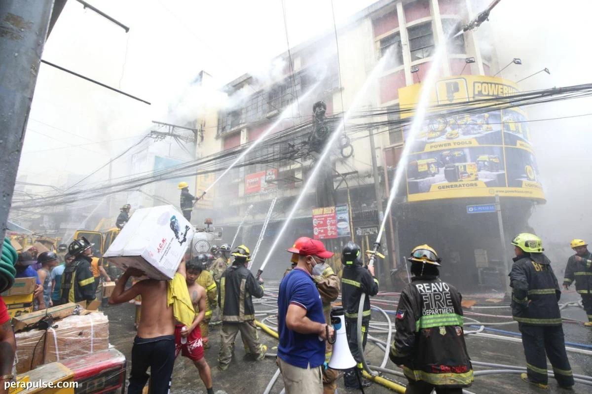 Sunog sa Komersyal na Gusali sa Maynila, Nagdulot ng Tugon sa Emerhensiya