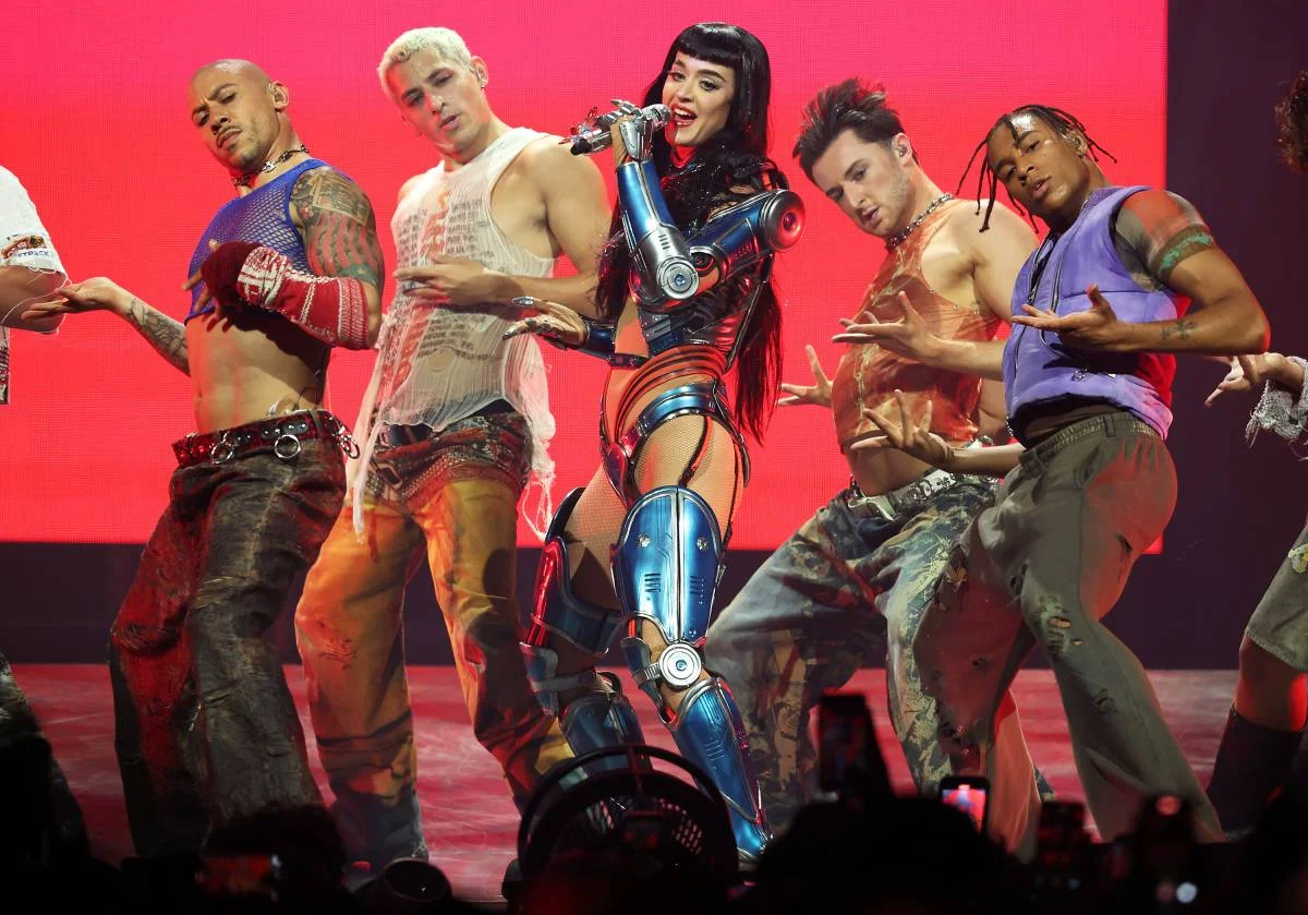 Katy Perry Magsisimula ng mga Paghahanda sa World Cup sa SoFi Stadium sa Hunyo 12