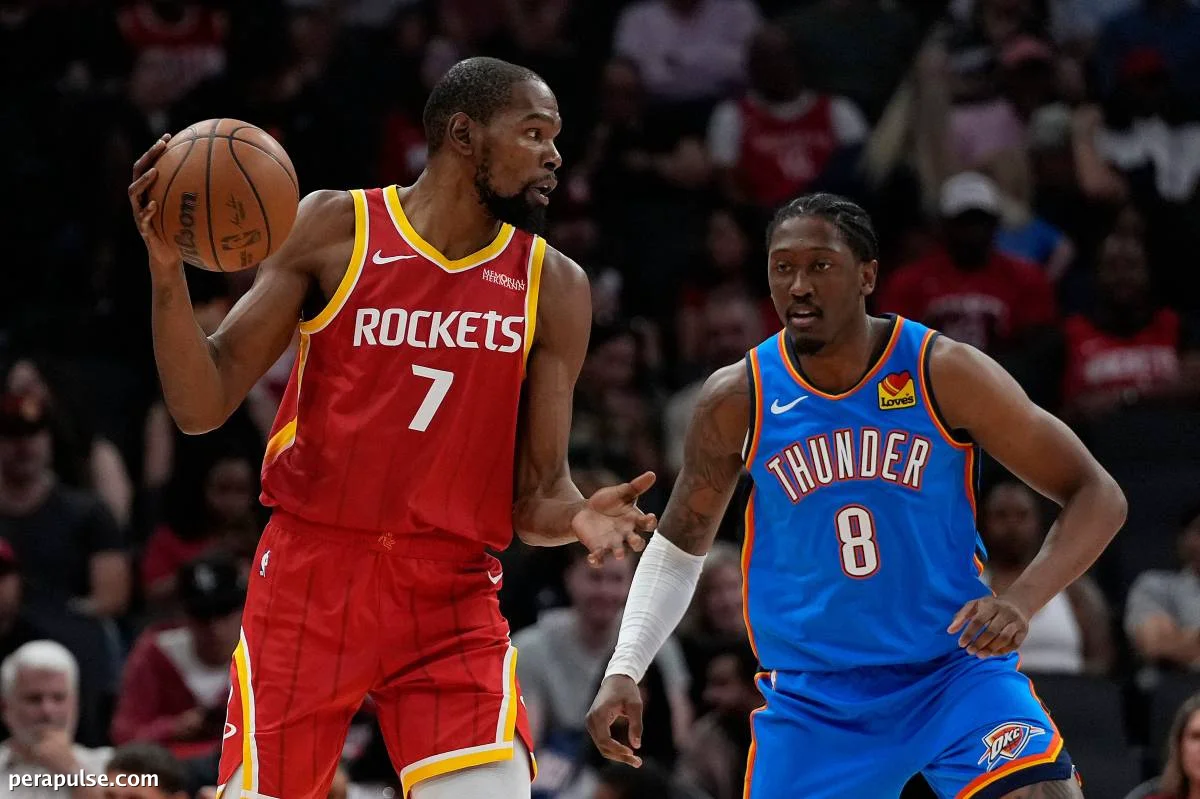 Kevin Durant at Mat Ishbia Nagkasagutan Tungkol sa Panahon sa Phoenix Suns