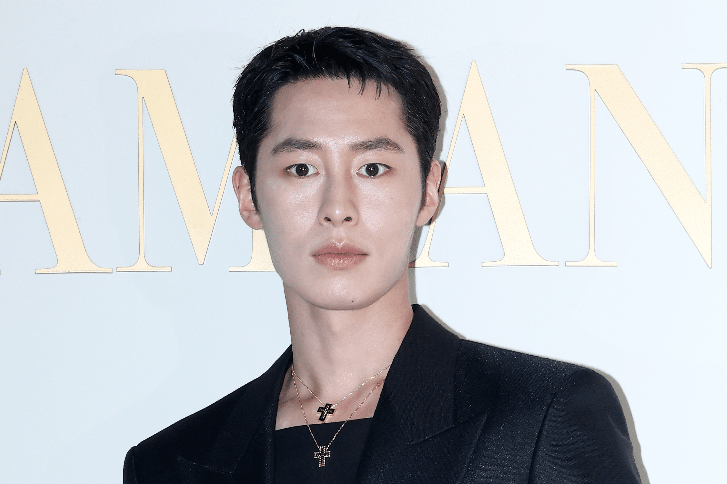 Nakatakdang Magsimula ng Serbisyong Militar si Lee Jae-wook sa Mayo 18