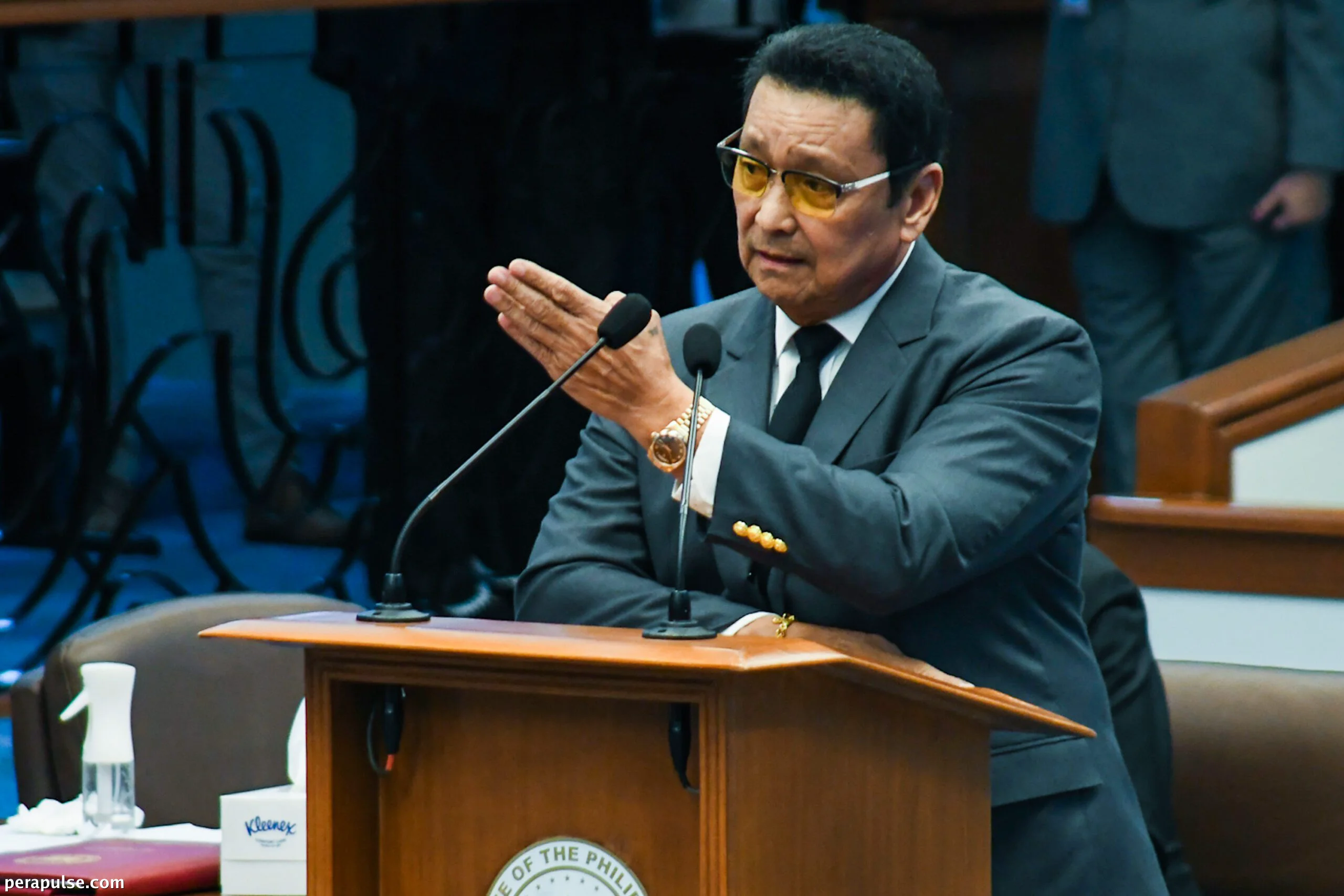 'Mahal kita': Ang taos-pusong sandali ni Lito Lapid ay nagpasaya sa tensyon ng Senado