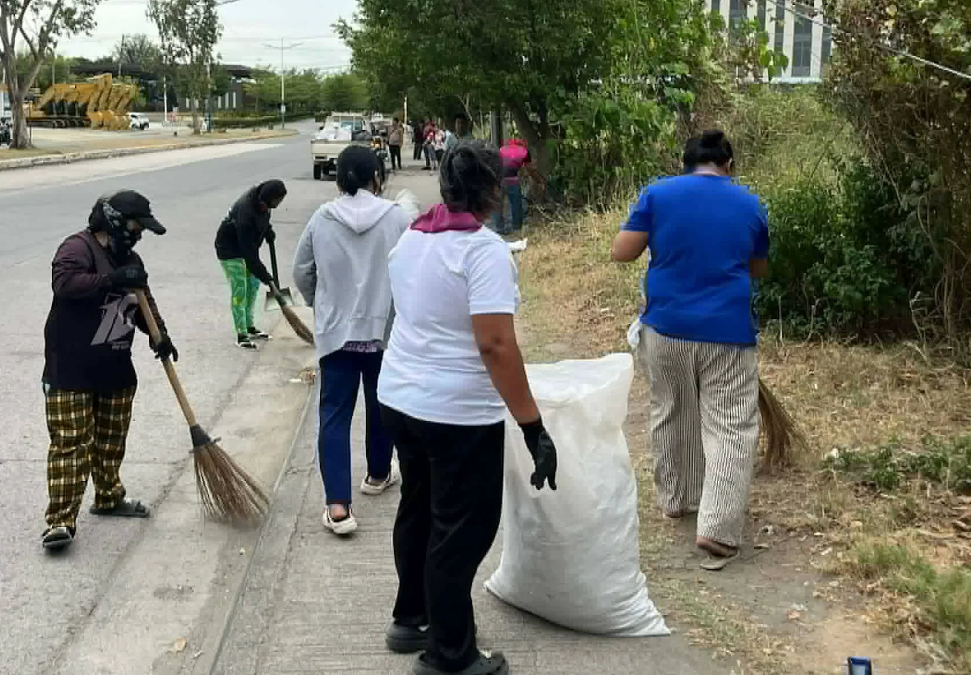 Pinahusay ng Mandaue City ang Paglilinis at Seguridad Bago ang ASEAN Summit