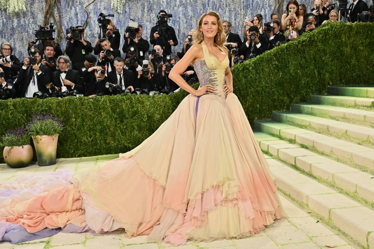 Mga Bisita sa Met Gala Tinatanggap ang Matapang na Sining sa mga Kamangha-manghang Pahayag sa Moda
