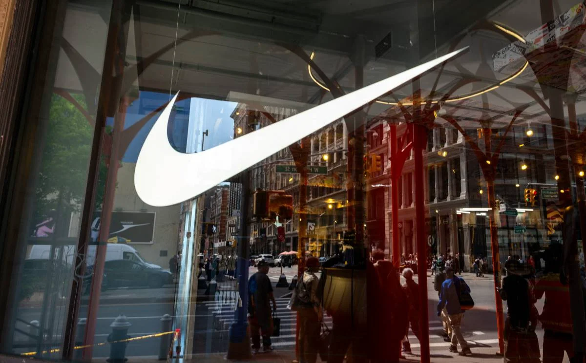Nike Faces Lawsuit Over Unrefunded Tariff Costs Passed to Consumers