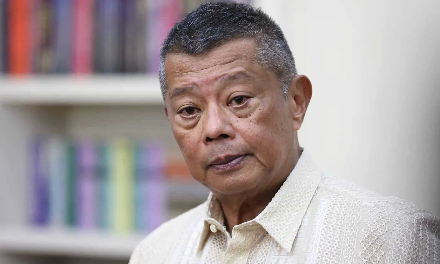 Ombudsman Remulla Tumatanggap ng Ulat ng Senado Tungkol sa Korapsyon sa Kontrol ng Baha