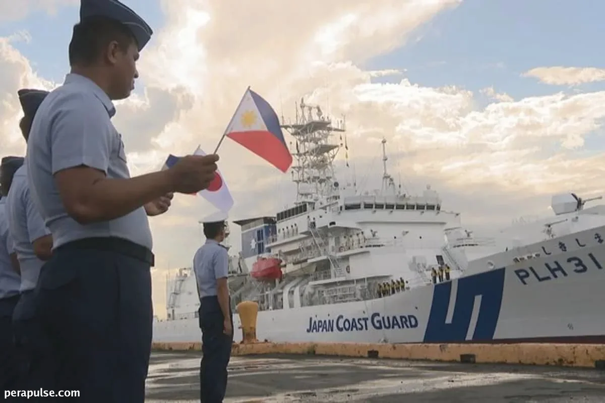 Nakipagtulungan ang PCG at Japan Coast Guard sa Anti-Piracy Exercise sa Manila Bay
