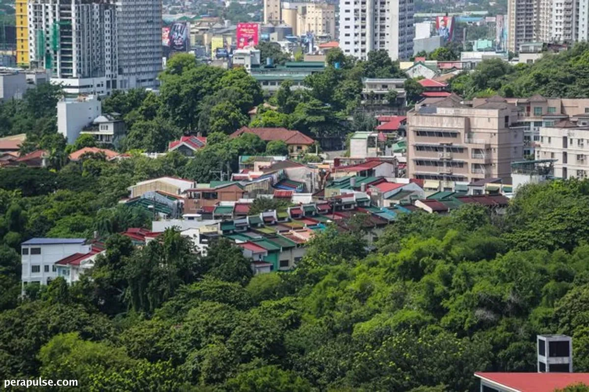 Philippine Middle Class Faces Squeeze from Inflation and Interest Rates