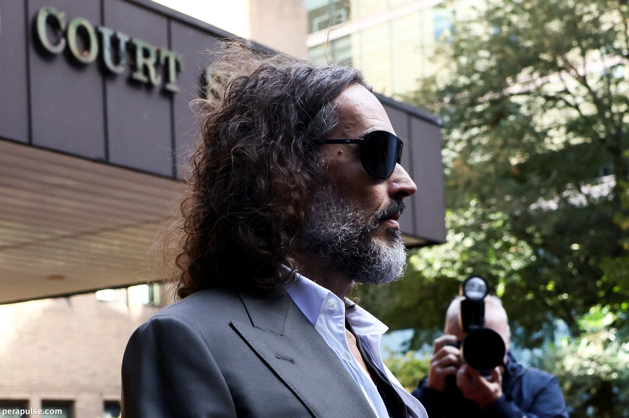 Nahaharap si Russell Brand sa mga Alegasyon ng Sekswal na Predator sa Hukuman ng UK