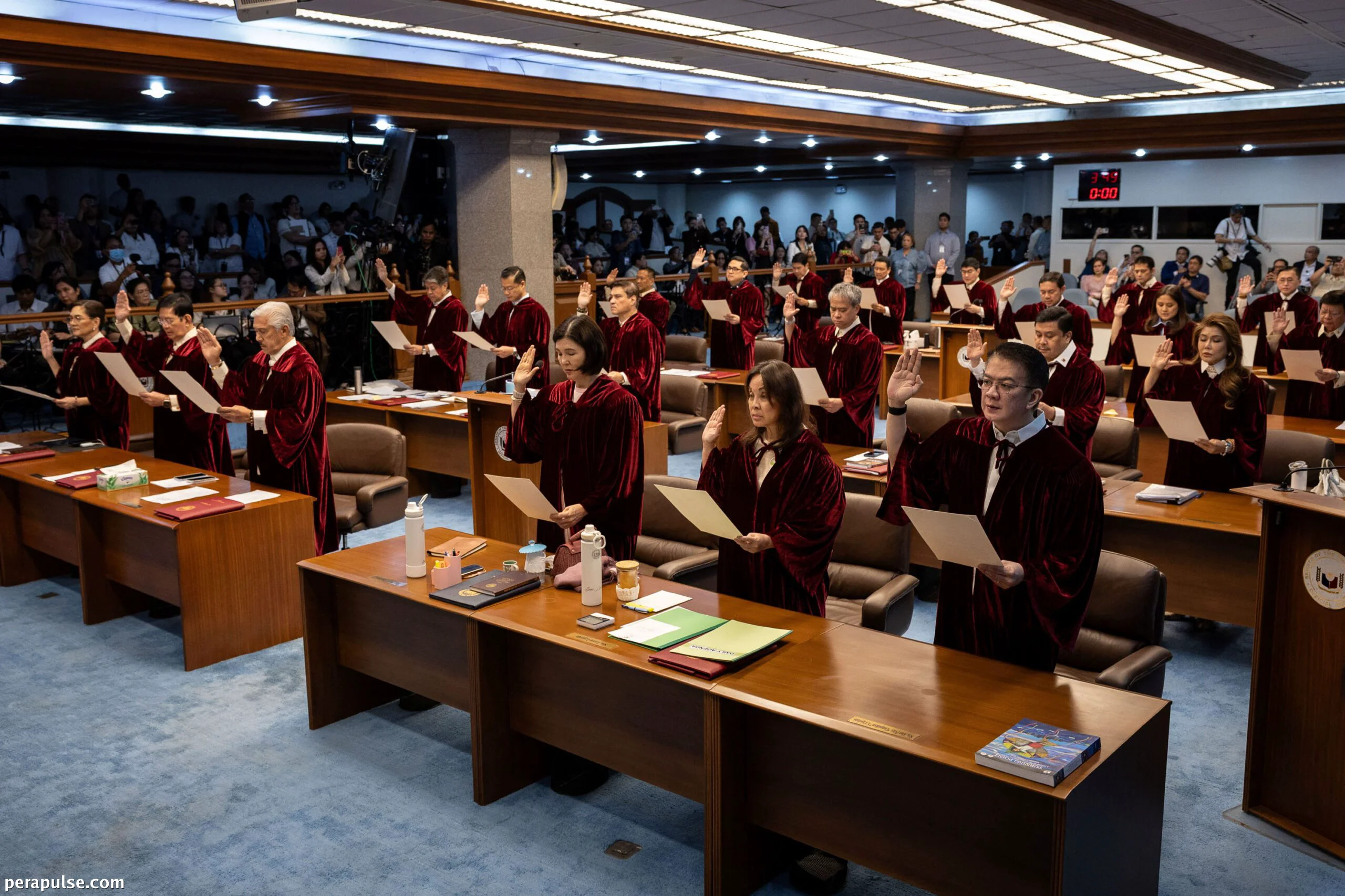 Nagsimula ang Impeachment Court para kay Sara Duterte sa Gitna ng mga Alalahanin sa Katatagan ng Senado