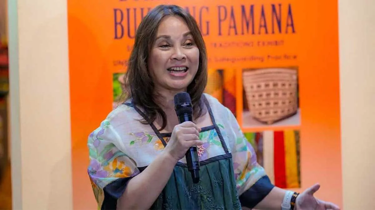 Inilunsad ni Senator Legarda ang Exhibit ng Schools of Living Traditions sa Senado