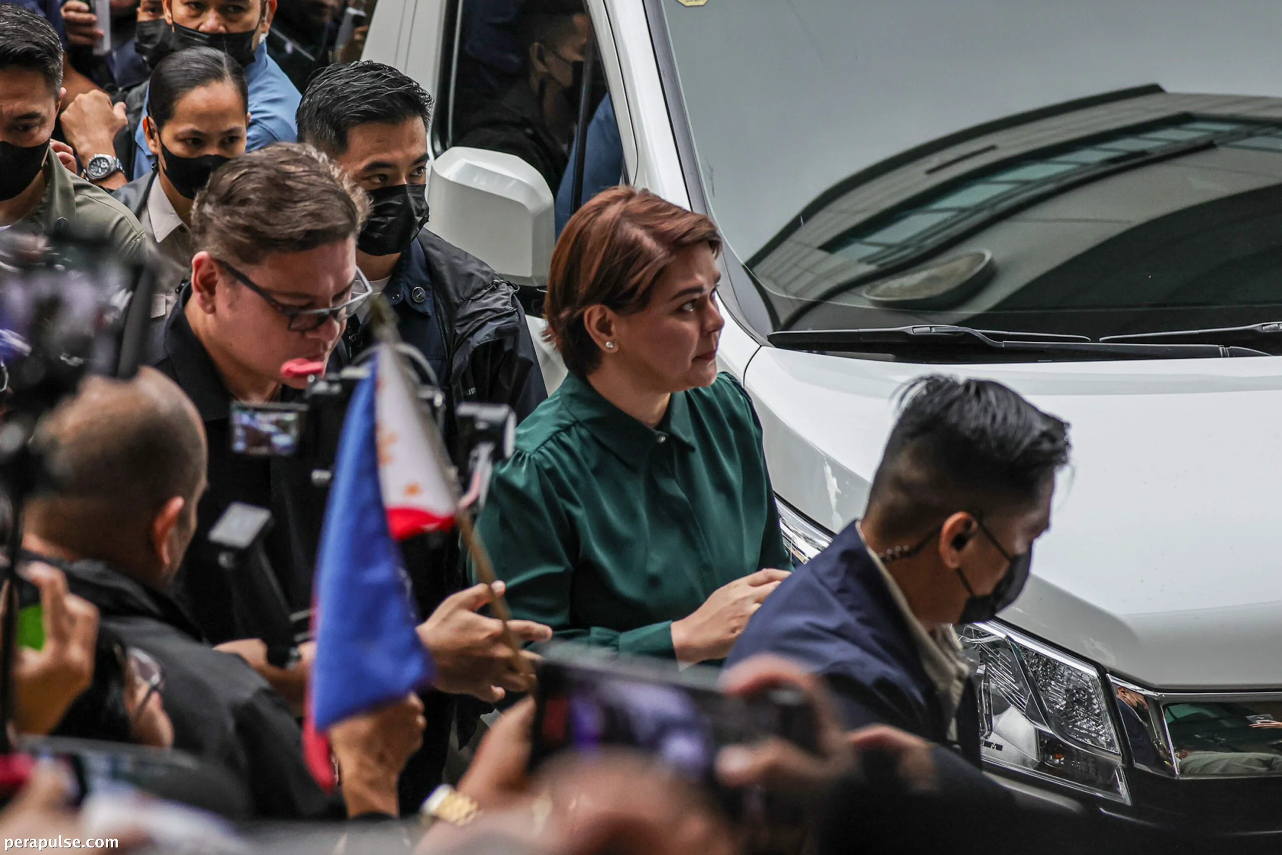 Dapat Bang Ilista ni Sara Duterte ang Kanyang mga Baril sa mga SALN?