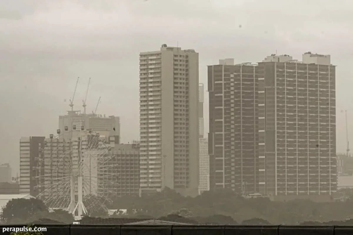 Smoke from Indonesia Forest Fires Affects Air Quality in the Philippines