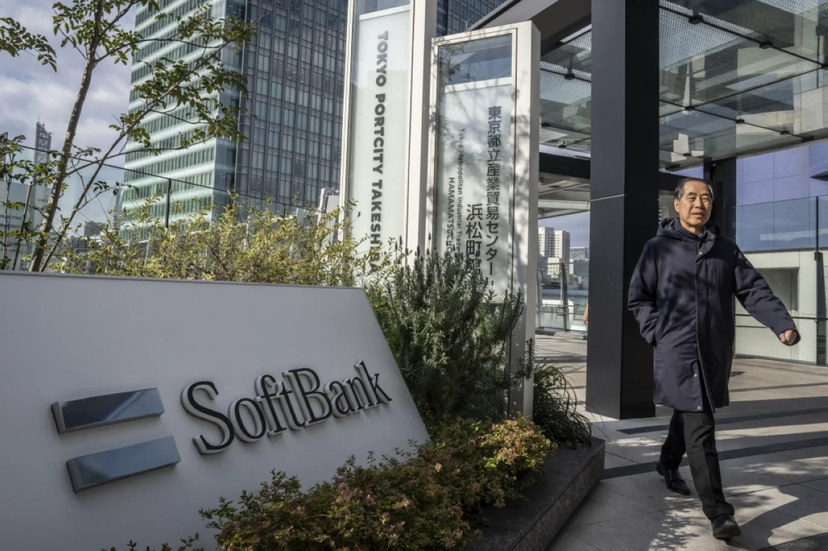 SoftBank's OpenAI-Driven Debt Raises Concerns Amid Expected Strong Quarter