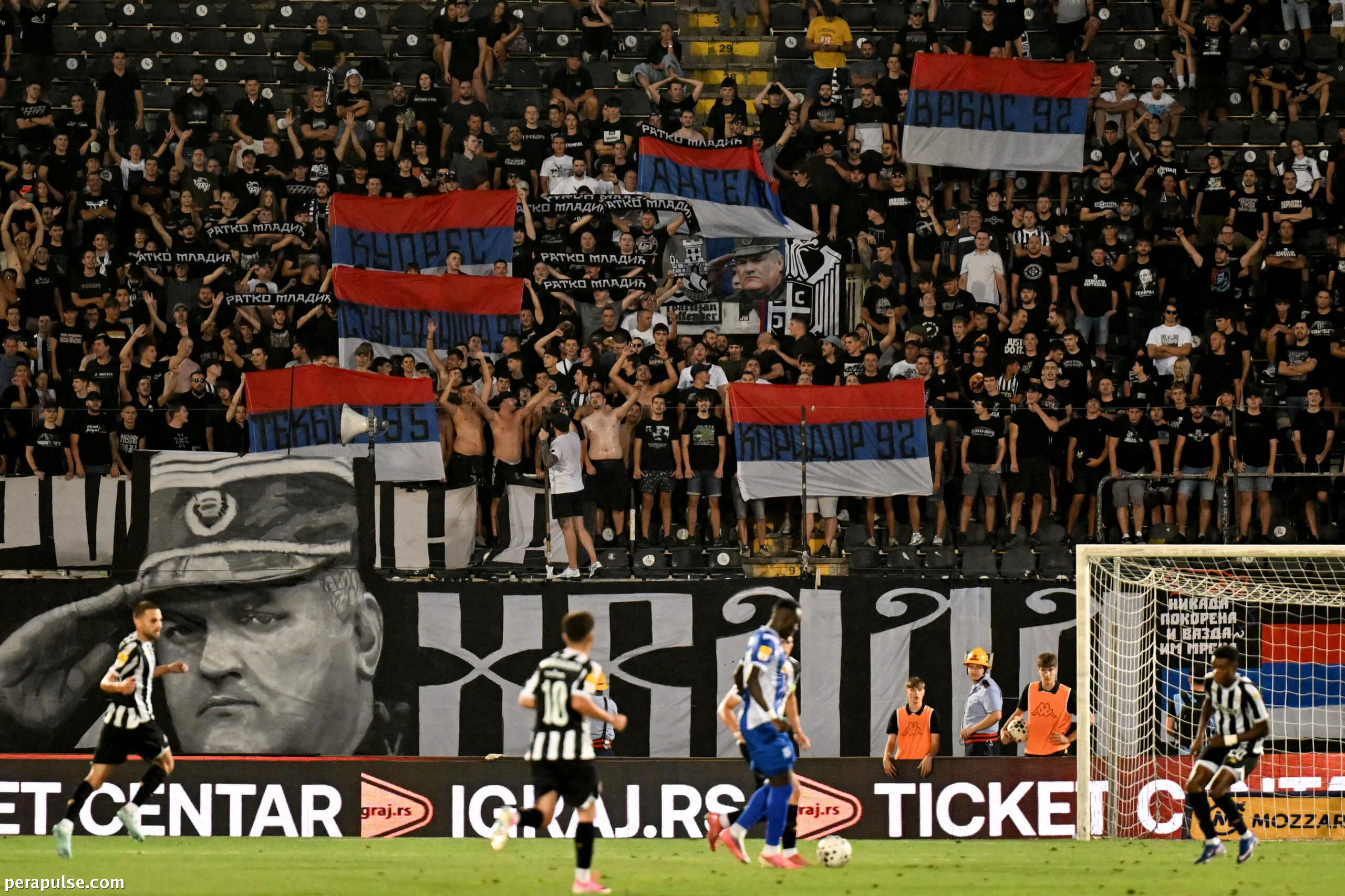 Thousands Honor Ratko Mladic, Convicted War Criminal, in Banja Luka