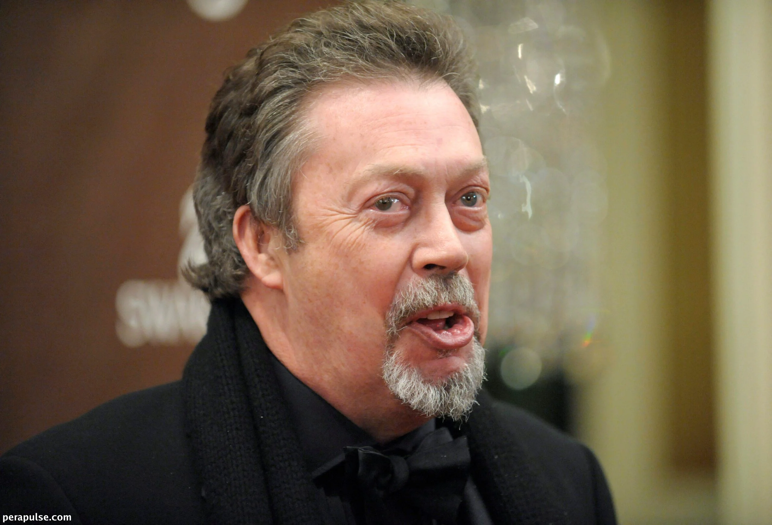 Tim Curry, iconic na aktor mula sa 'Rocky Horror Picture Show,' pumanaw sa edad na 80