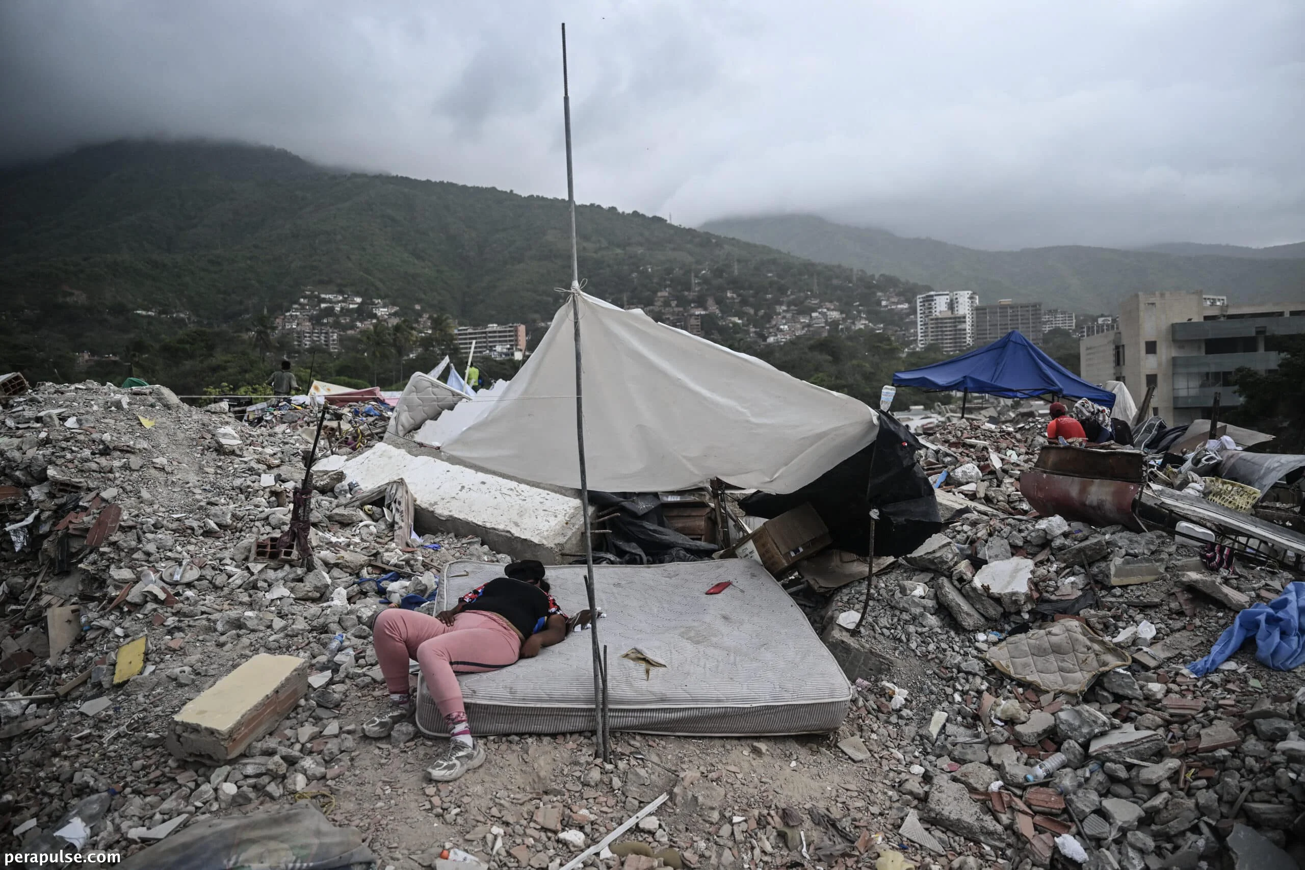 Venezuela Earthquake Death Toll Reaches 5,208 Amid Recovery Efforts