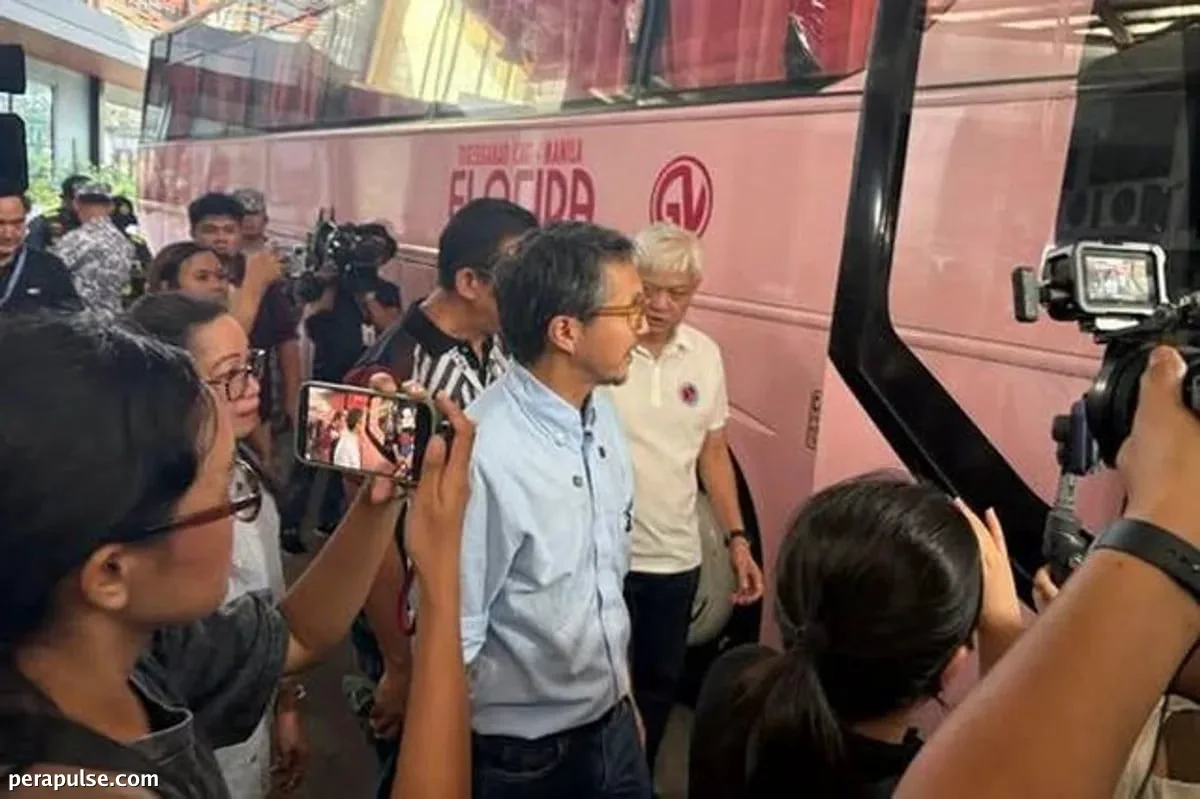 Sinusuri ni Vince Dizon ang mga Terminal ng Bus habang Nagbabalik ang DOTr sa Operasyon