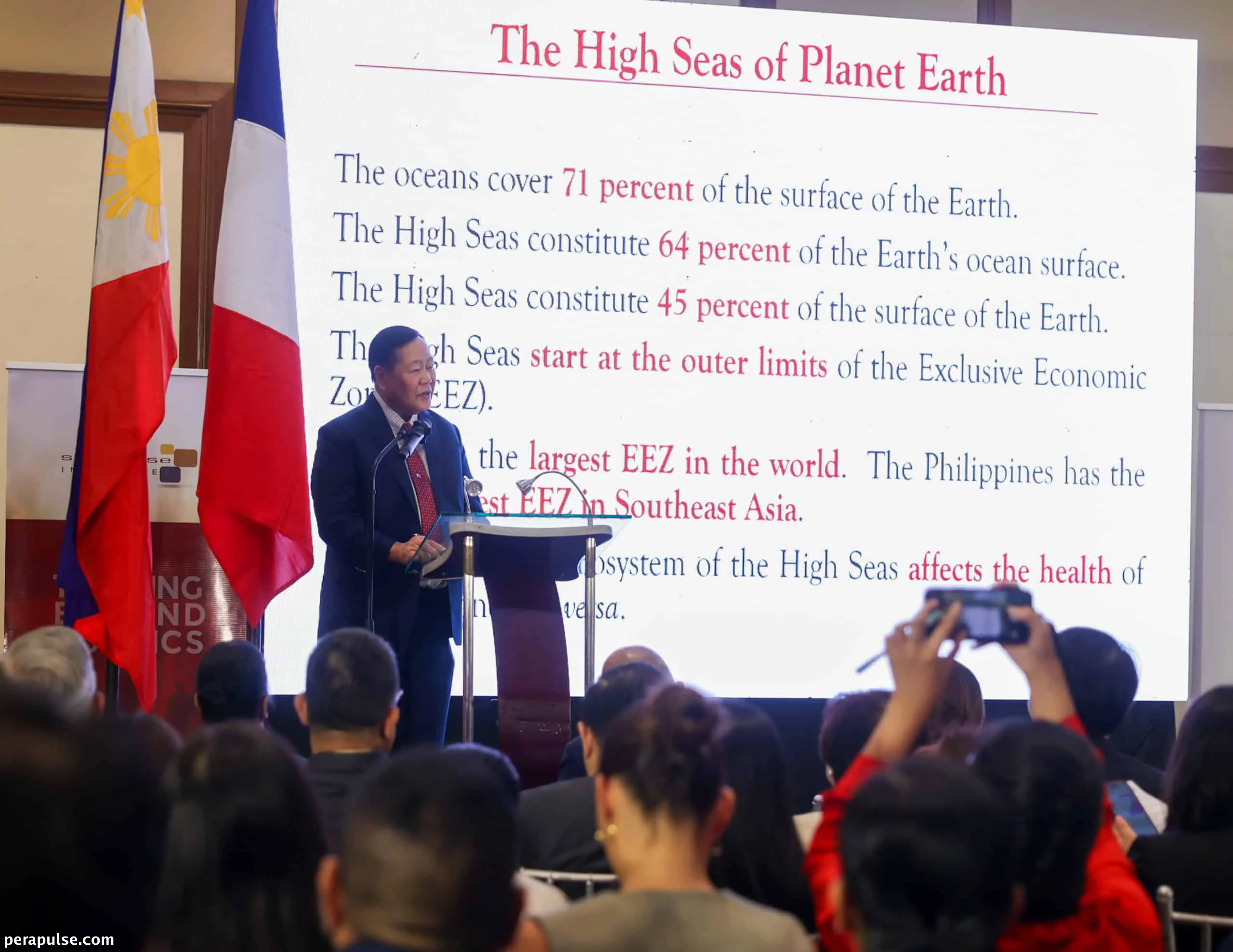 Kanlurang Dagat ng Pilipinas: Dapat Tumugon ang Pilipinas sa Mga Pag-angkin ng Tsina sa Disyembre, Sabi ni Carpio